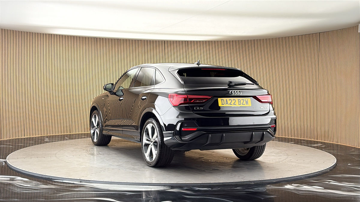 More views of Audi Q3