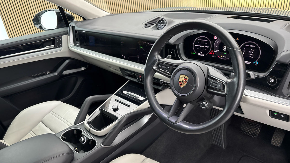 Porsche Cayenne Image 5