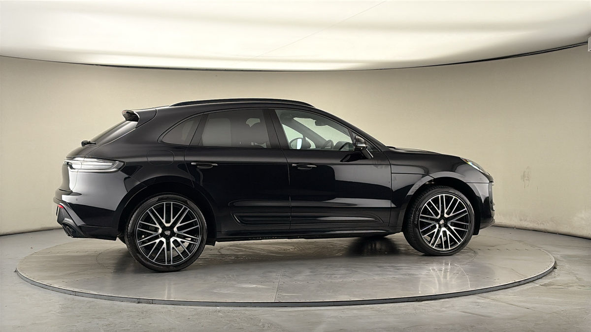 More views of Porsche Macan