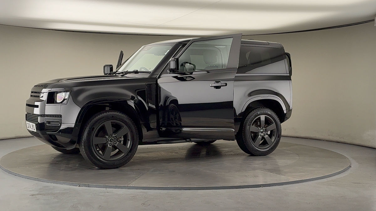 More views of Land Rover Defender 90