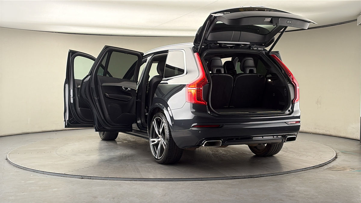 More views of Volvo XC90