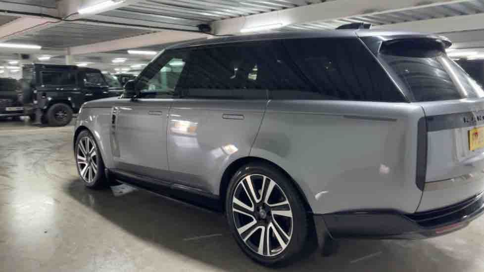 More views of Land Rover Range Rover