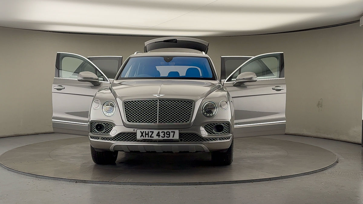 More views of Bentley Bentayga