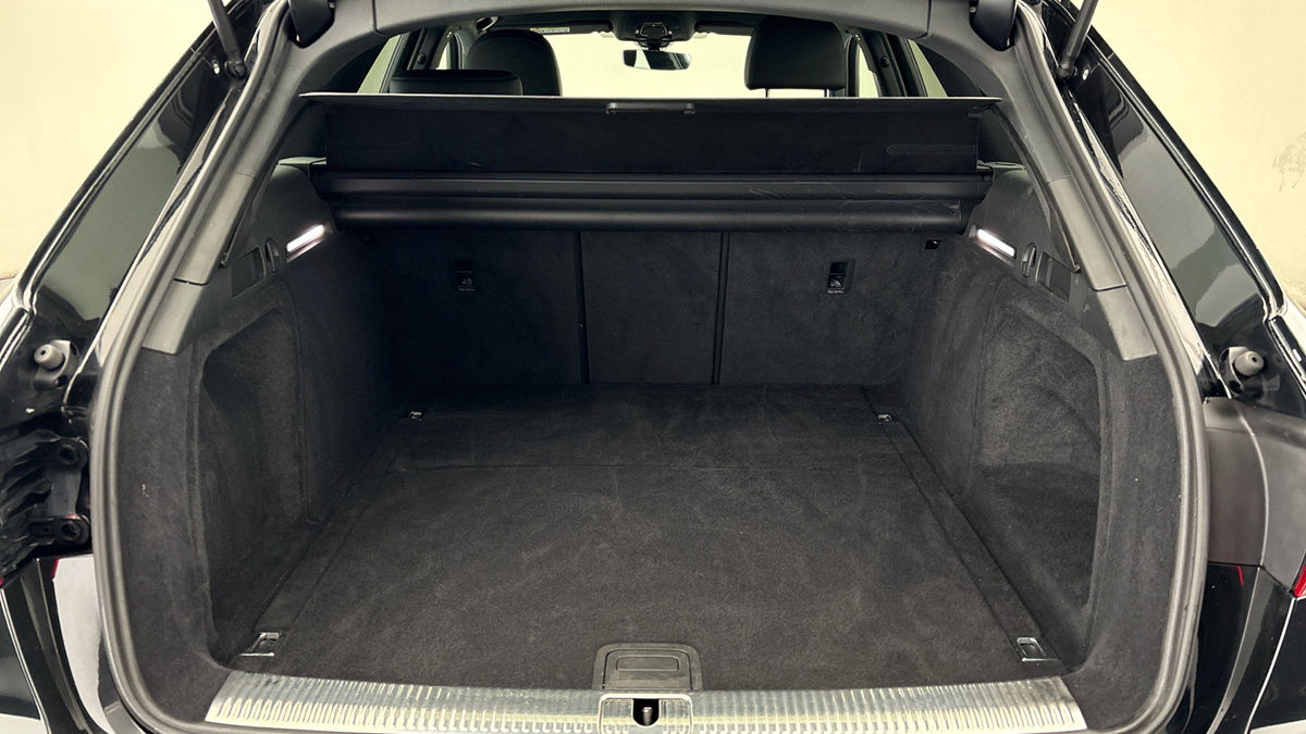 Audi A4 Avant Image 11