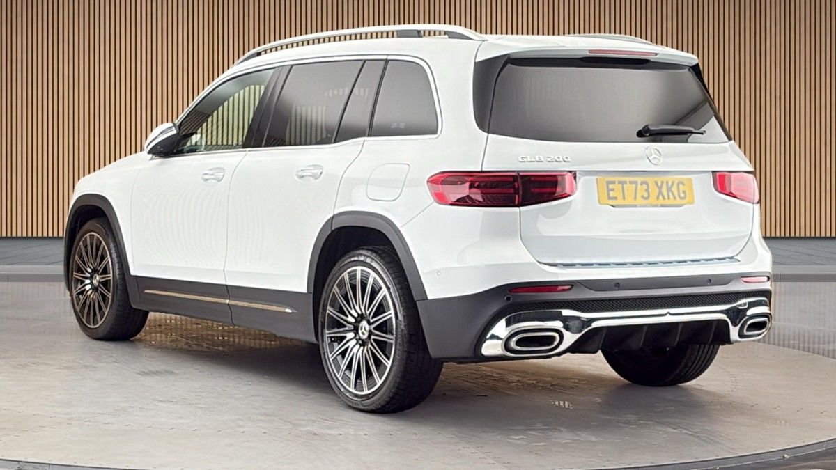 Mercedes-Benz GLB Image 2