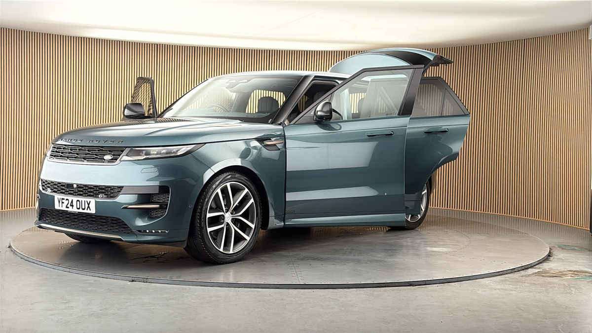 More views of Land Rover Range Rover Sport