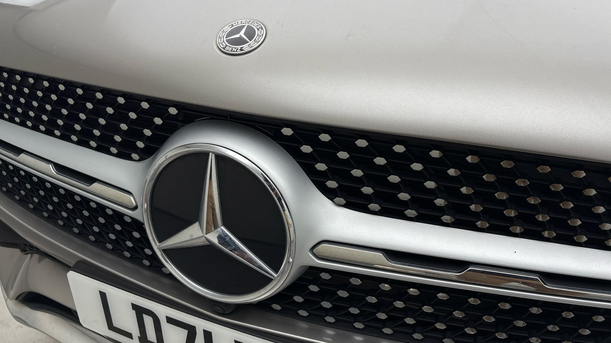 Mercedes-Benz GLC Image 24