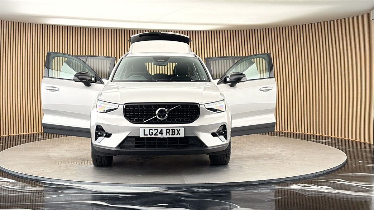 More views of Volvo XC40
