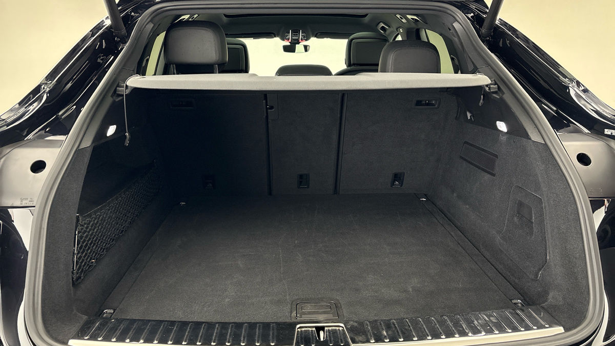 Porsche Cayenne Image 11