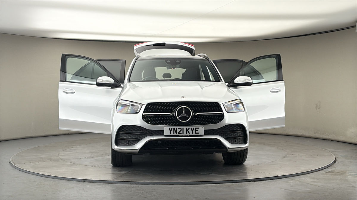 More views of Mercedes-Benz GLE