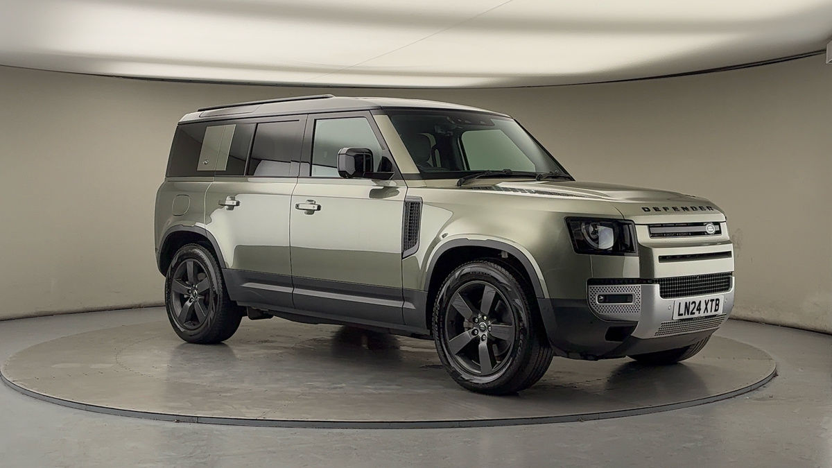 More views of Land Rover Defender 110