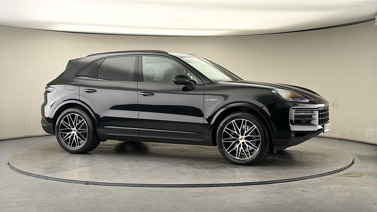 More views of Porsche Cayenne