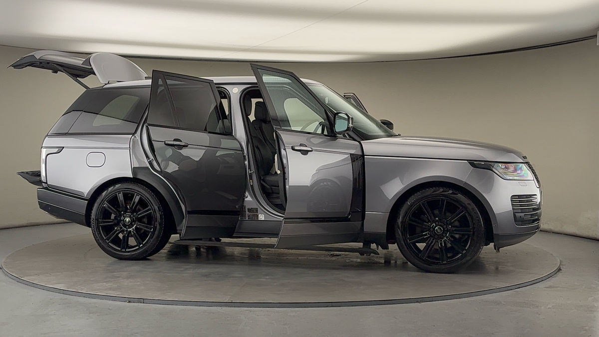 More views of Land Rover Range Rover