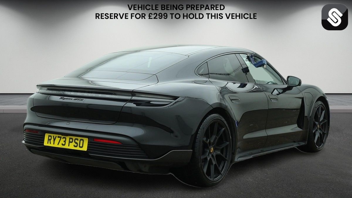 Porsche Taycan Image 4