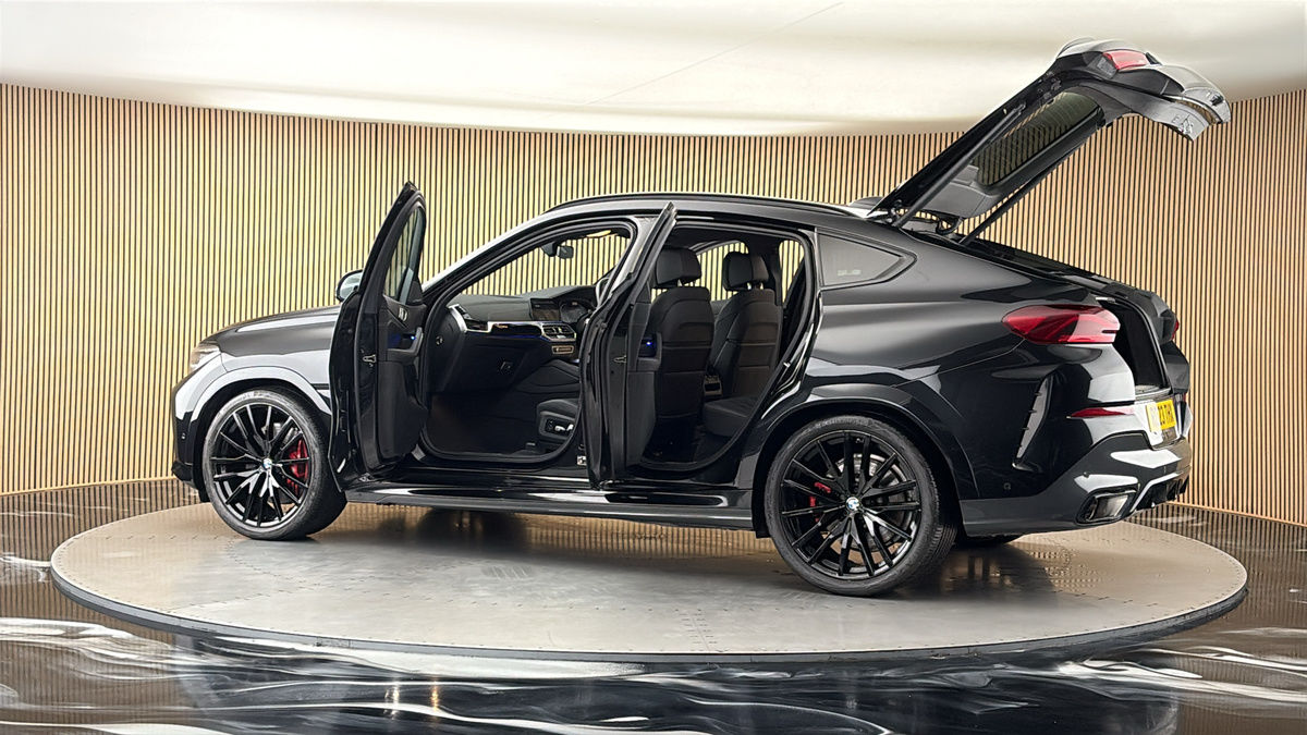 More views of BMW X6