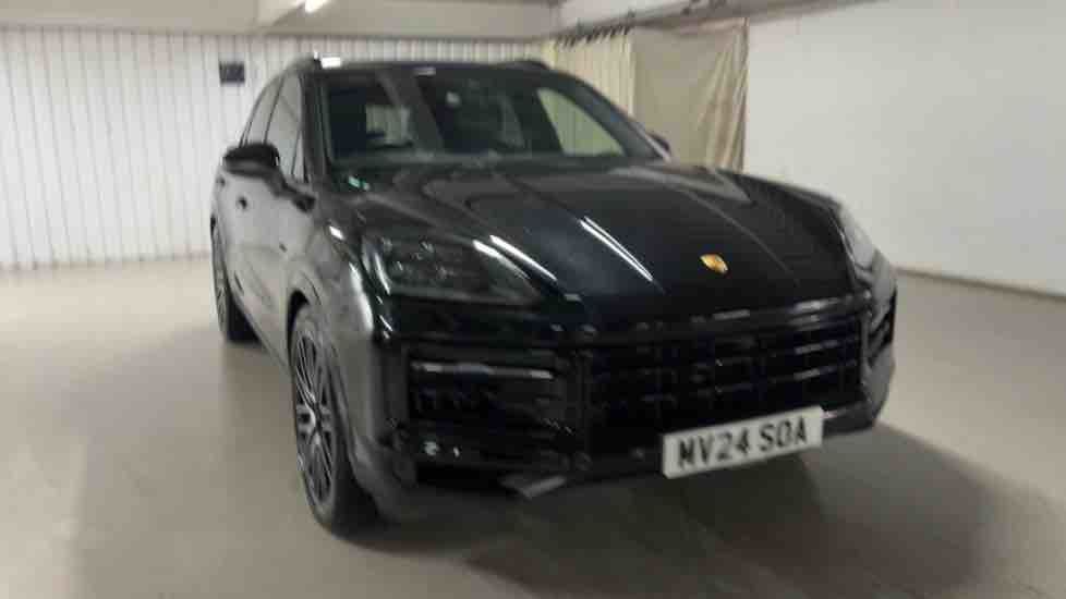More views of Porsche Cayenne
