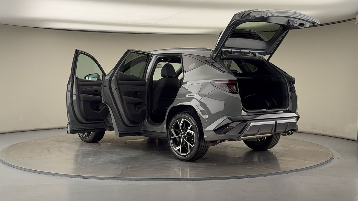 More views of Hyundai TUCSON