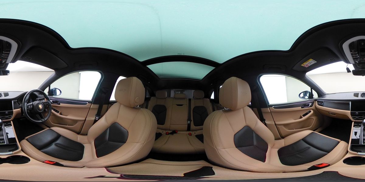 More views of Porsche Macan