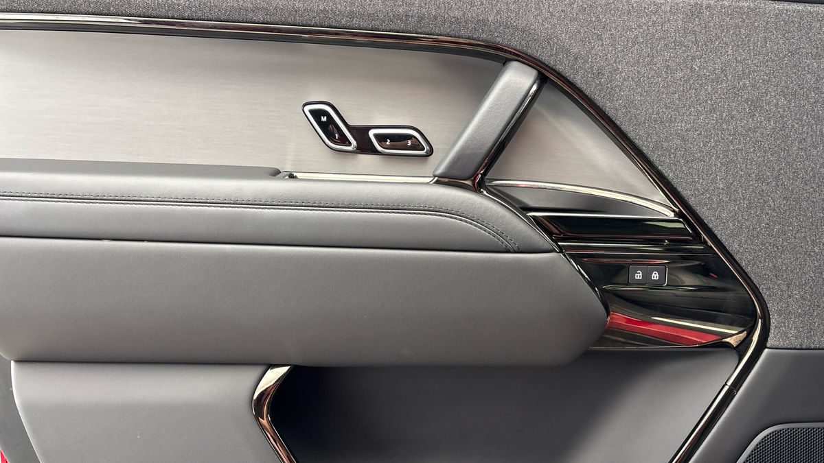 Land Rover Range Rover Sport Image 19