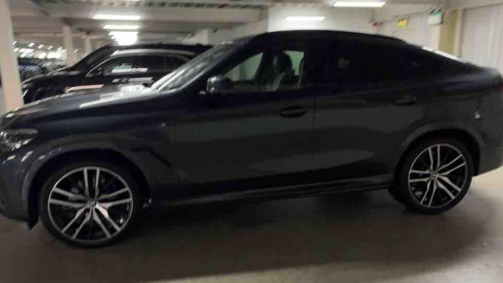 More views of BMW X6