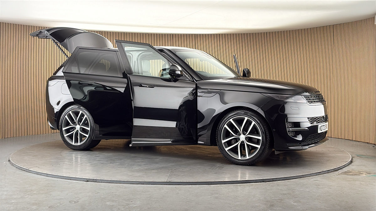 More views of Land Rover Range Rover Sport