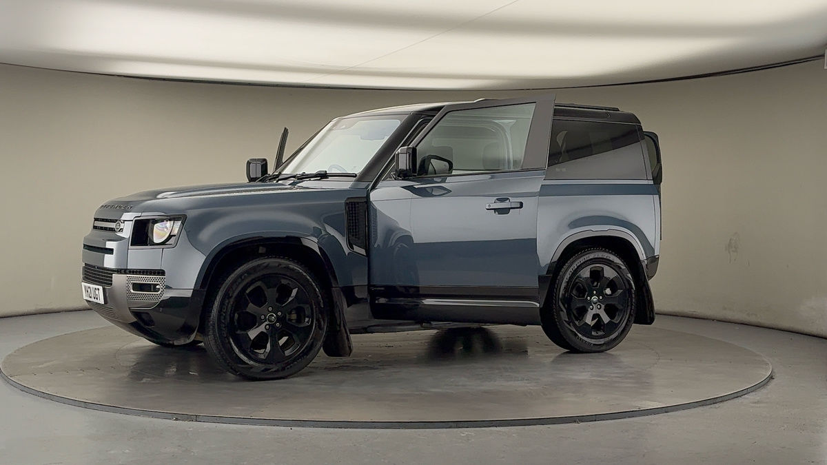 More views of Land Rover Defender 90