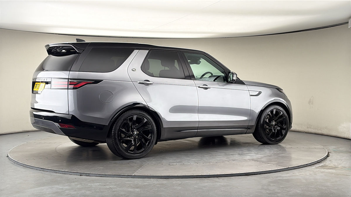 More views of Land Rover Discovery