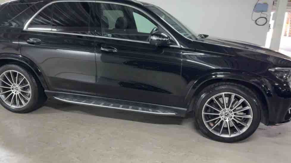 More views of Mercedes-Benz GLE
