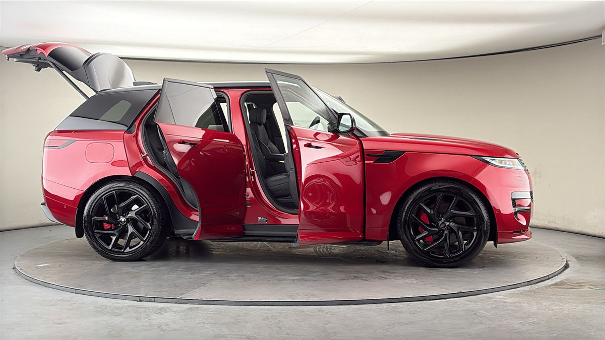 More views of Land Rover Range Rover Sport