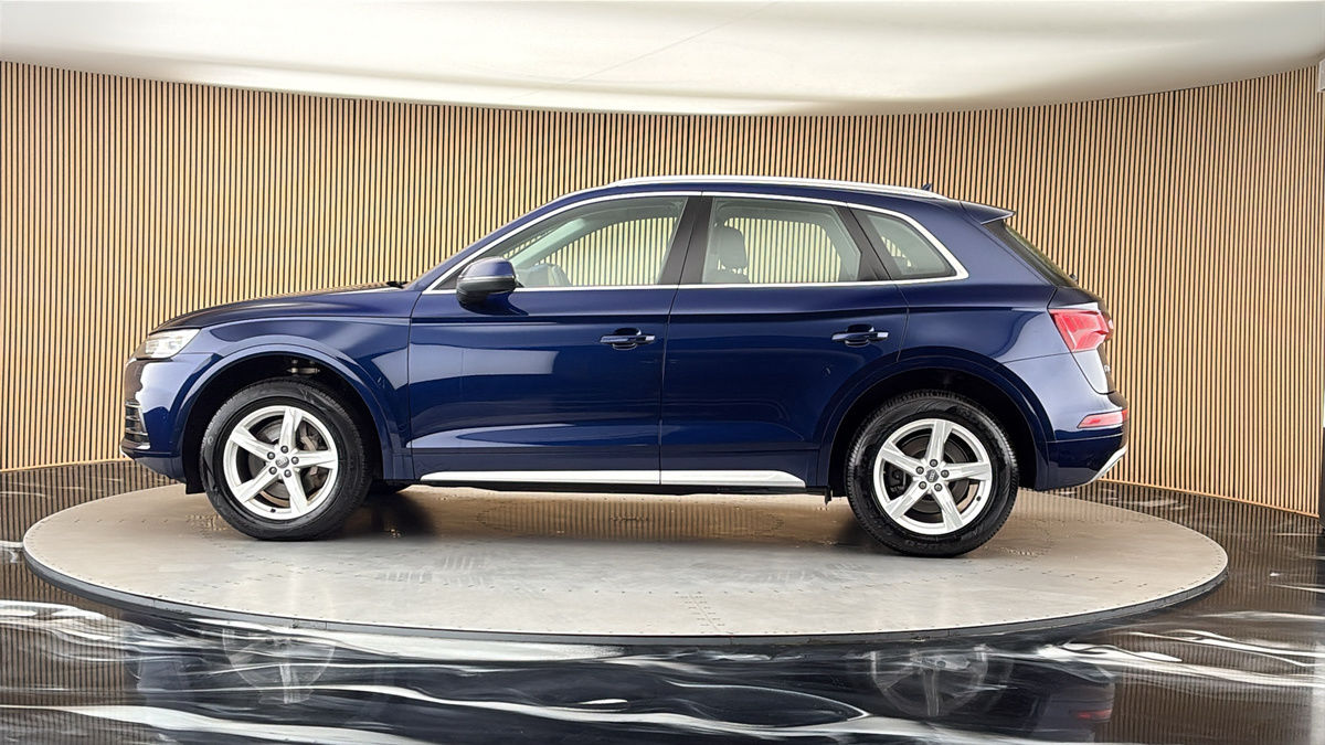 More views of Audi Q5