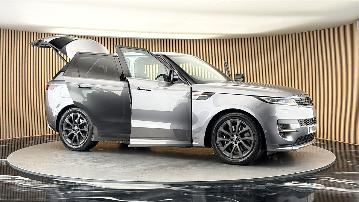More views of Land Rover Range Rover Sport