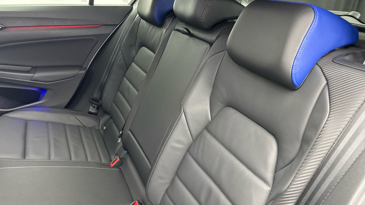 Volkswagen Golf Image 8