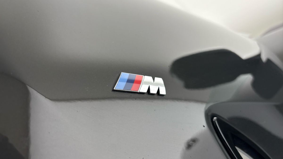 BMW 8 Series Image 9