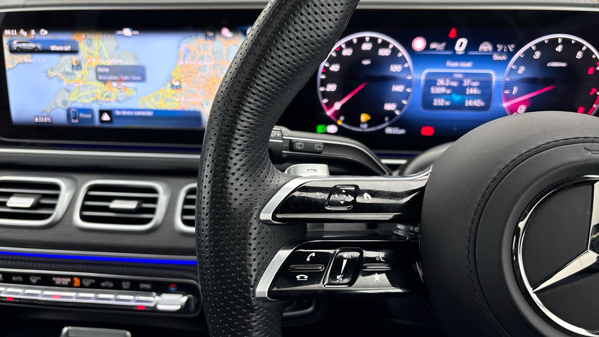 Mercedes-Benz GLS Image 13