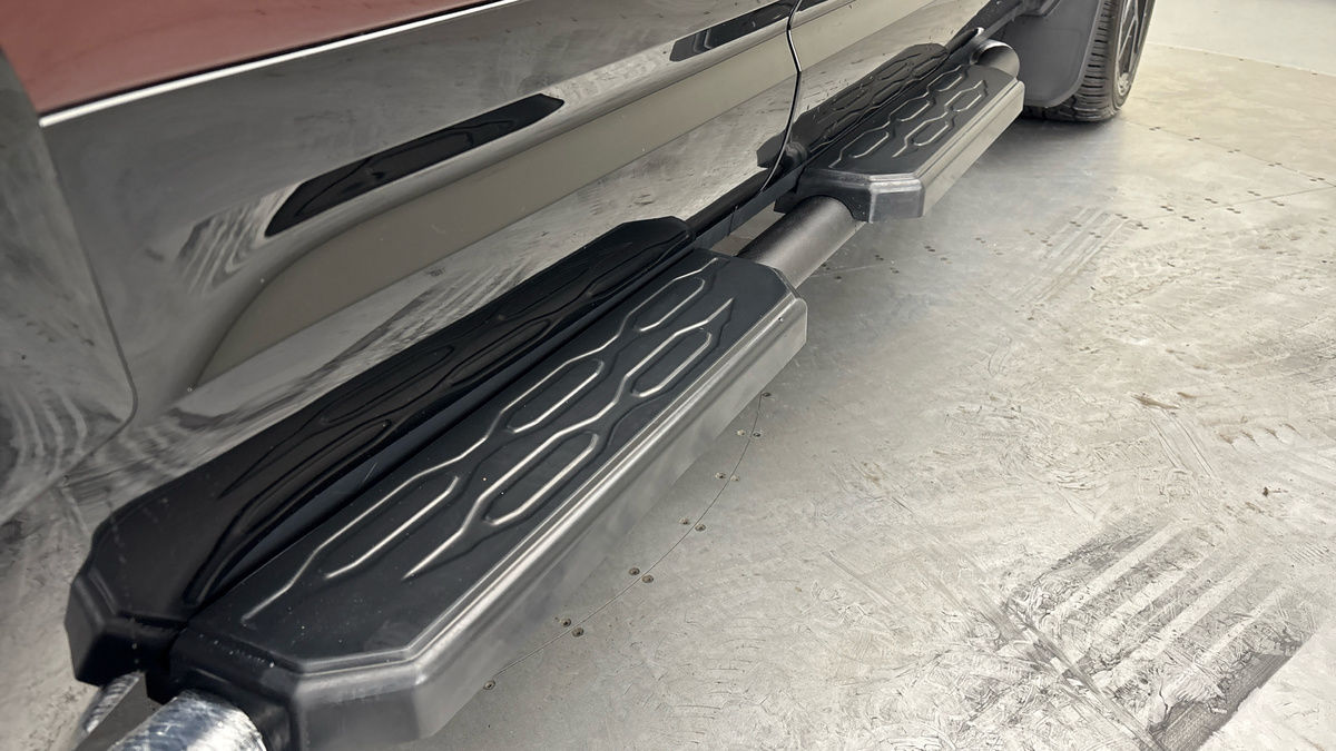 Land Rover Defender 110 Urban Image 26