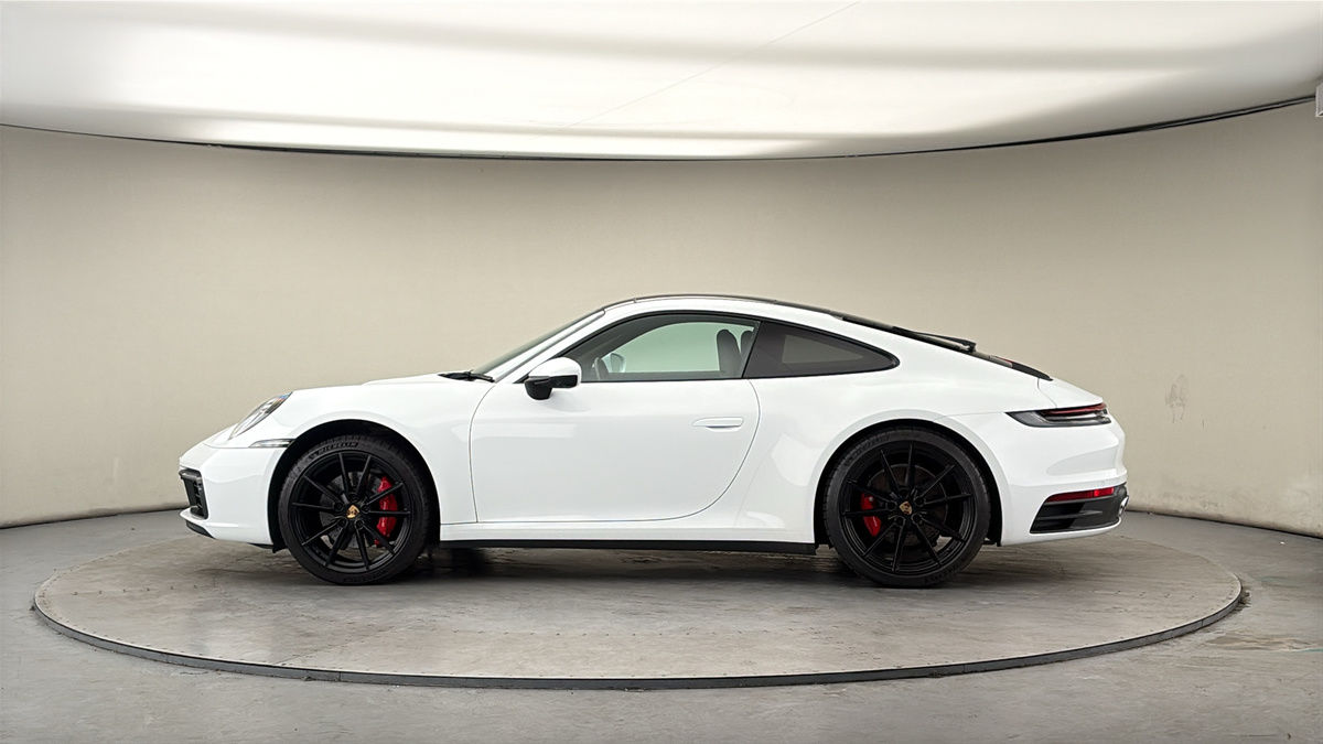 More views of Porsche 911