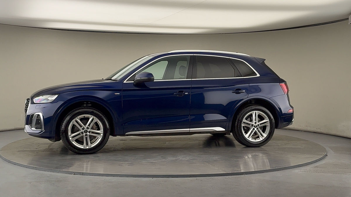 More views of Audi Q5