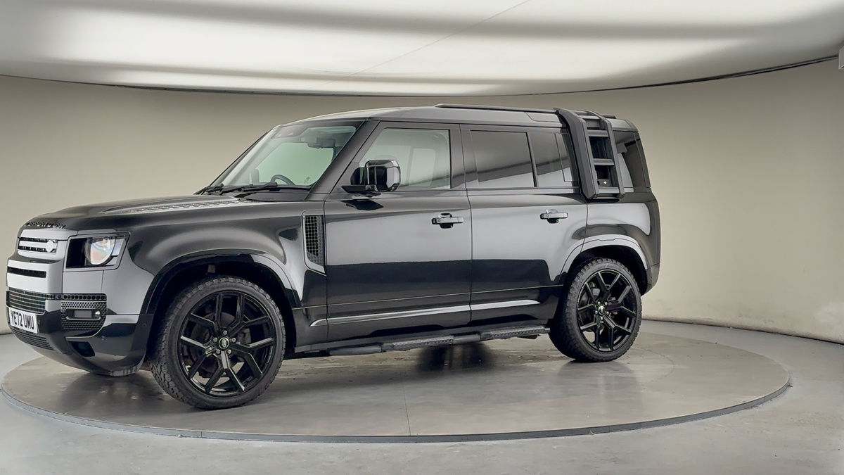 More views of Land Rover Defender 110