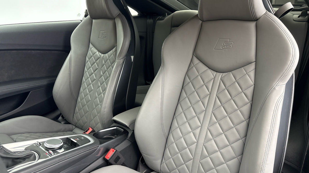 Audi TTS Image 7