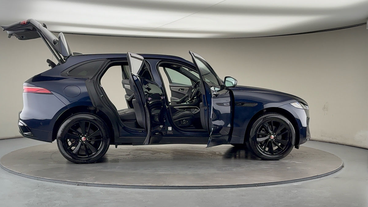 More views of Jaguar F-PACE