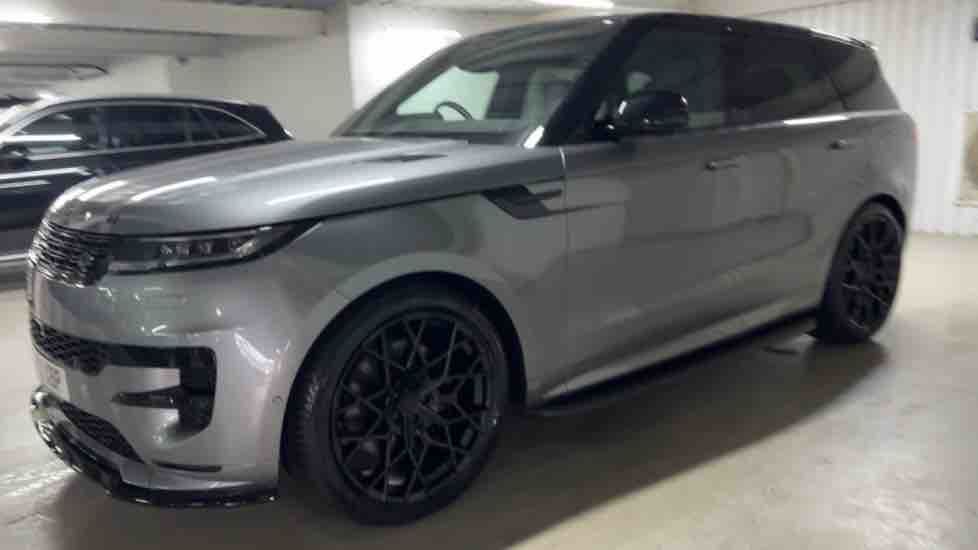 More views of Land Rover Range Rover Sport