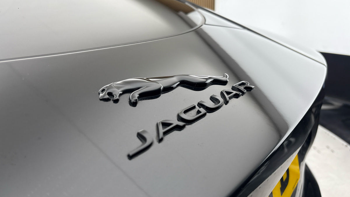 Jaguar F-Type Image 44