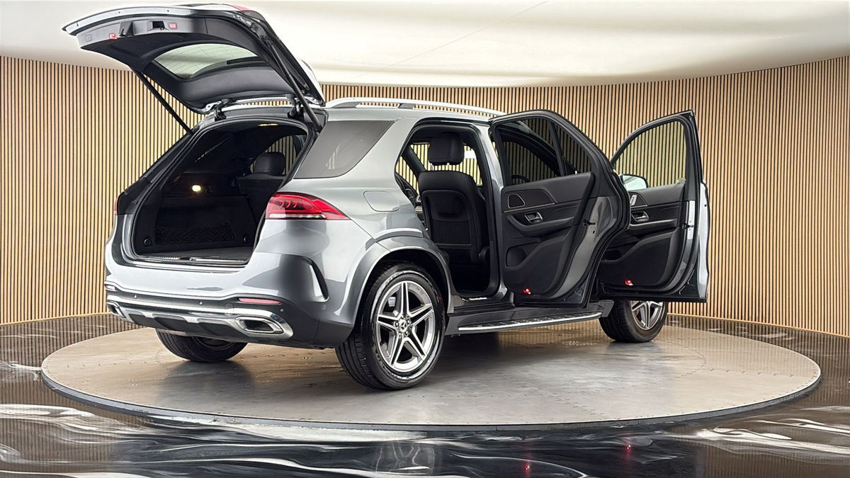 More views of Mercedes-Benz GLE