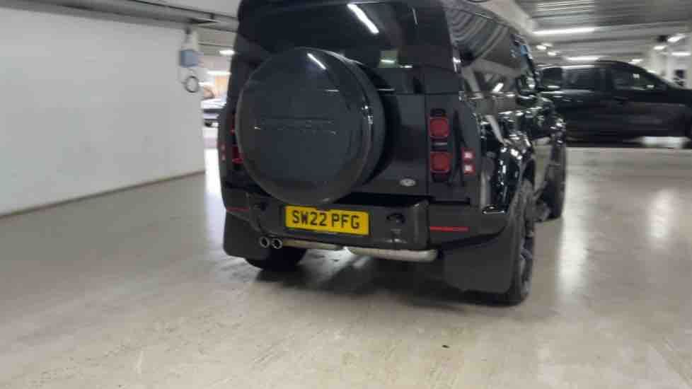 More views of Land Rover Defender 90