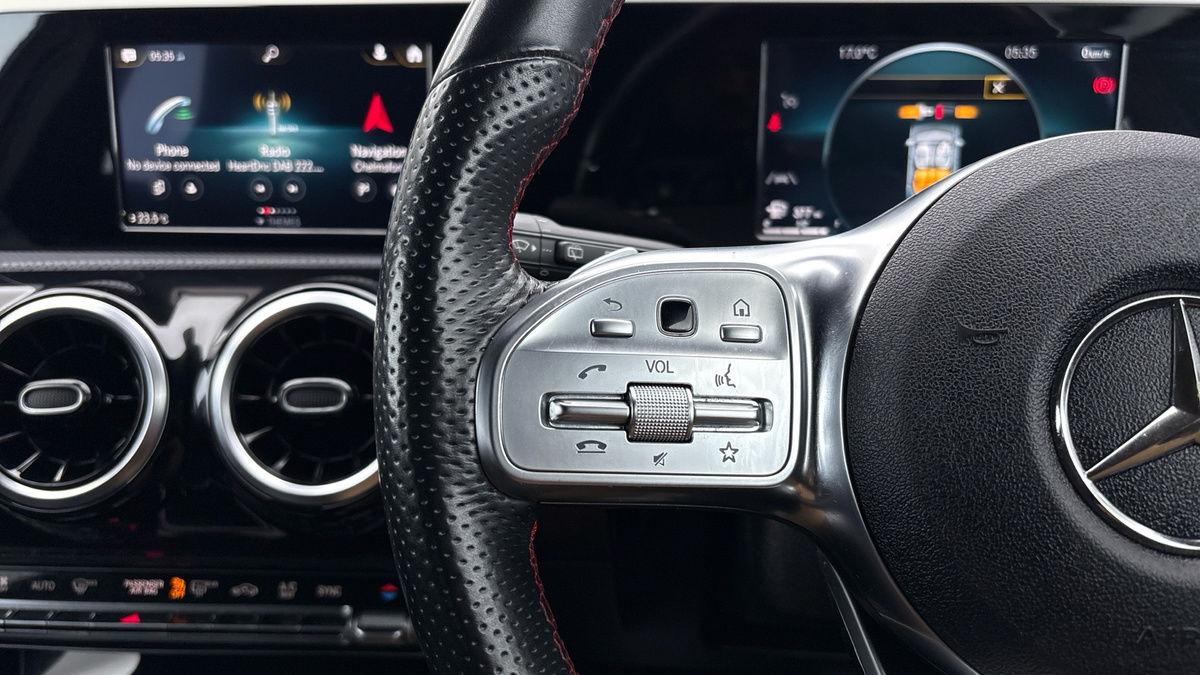 Mercedes-Benz A Class Image 13