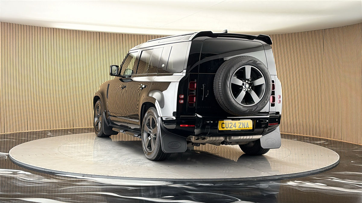 More views of Land Rover Defender 110
