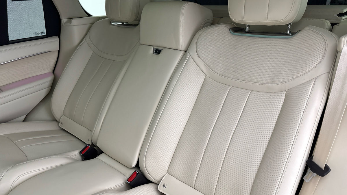Land Rover Range Rover Image 8
