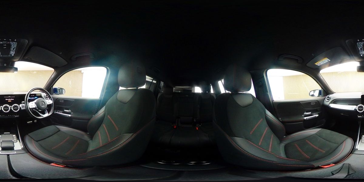 More views of Mercedes-Benz GLB
