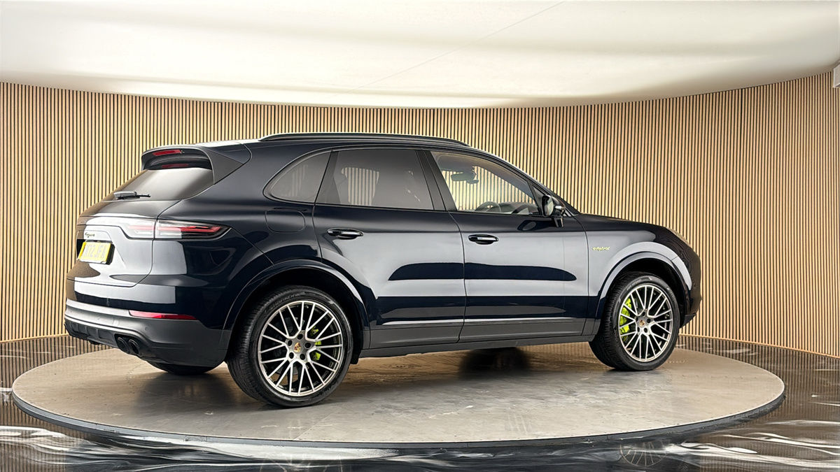 More views of Porsche Cayenne
