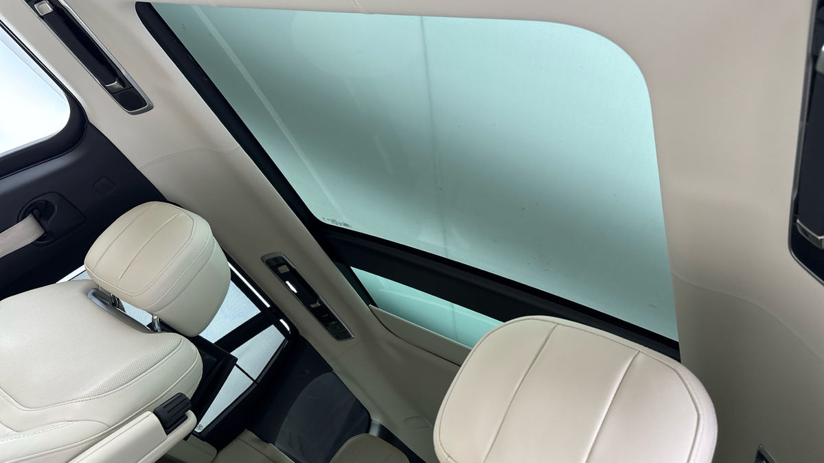 Land Rover Range Rover Image 6